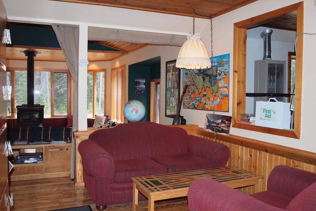 Hi Castle Mountain - Hostel Exteriör bild